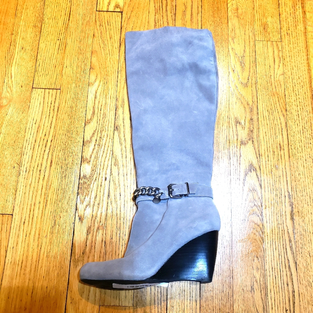BCBGeneration Women's Wedge Knee Suede boots - Picture 3 of 5
